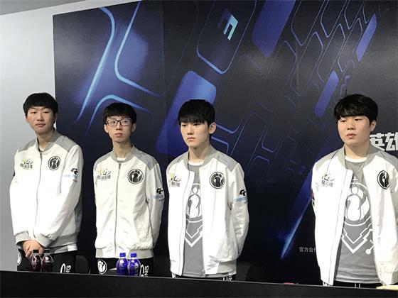 卡牌大師 卡牌大師